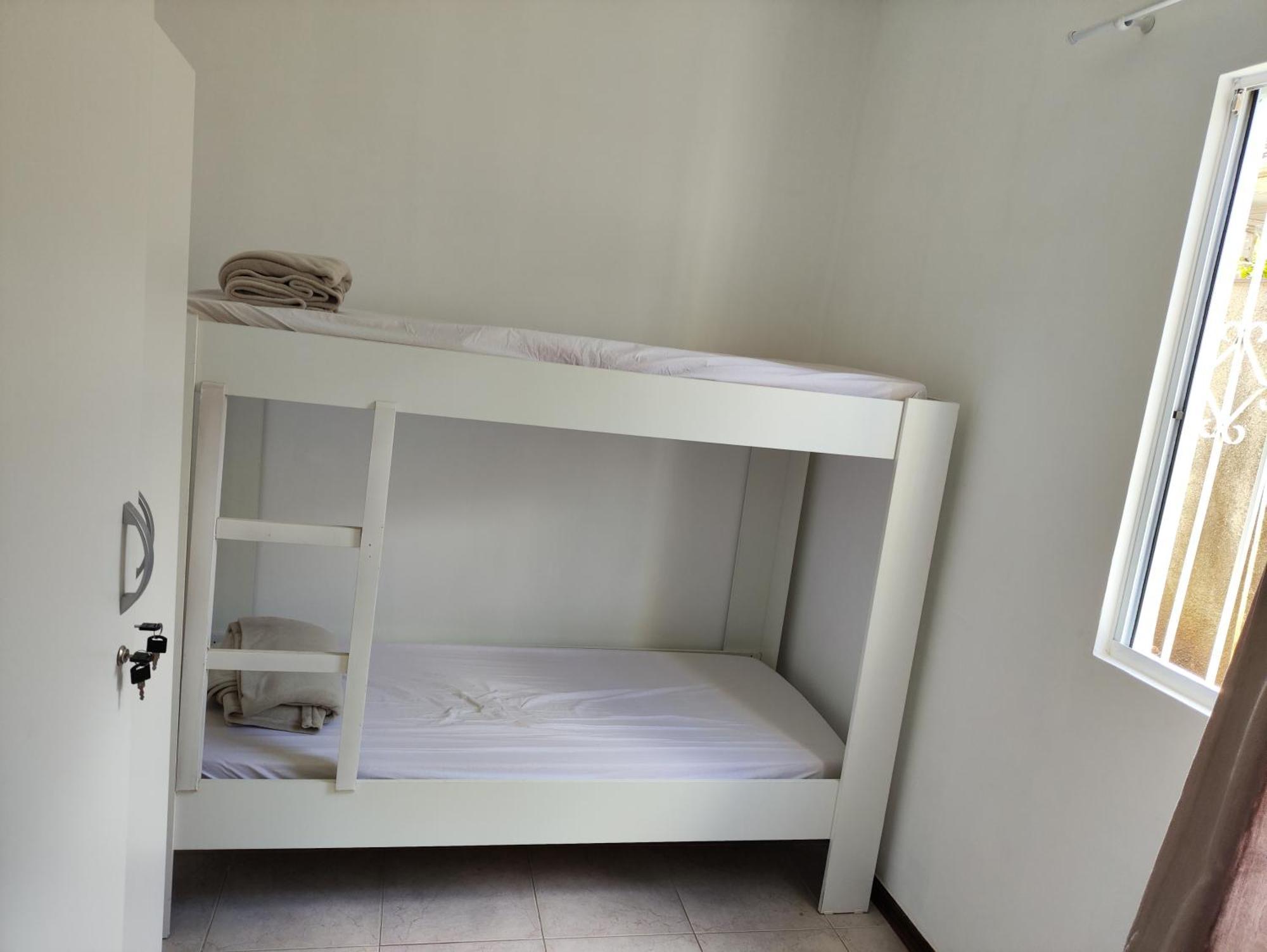 Hostel Residencial Botanico Curitiba Bilik gambar